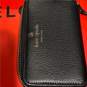 Kate Spade wristlet wallet